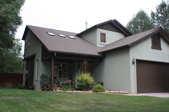 Primary Photo - 310 Price Ln