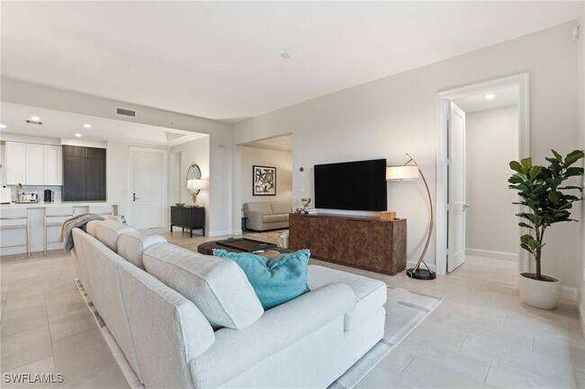 Building Photo - 1125 Central Ave