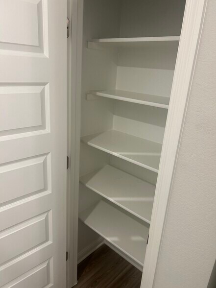 Building Photo - 10608 Ridan Way