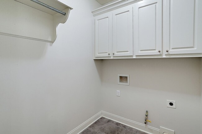 Building Photo - 3 Bed/2 Bath in Fall's Crossing- Gluckstadt!