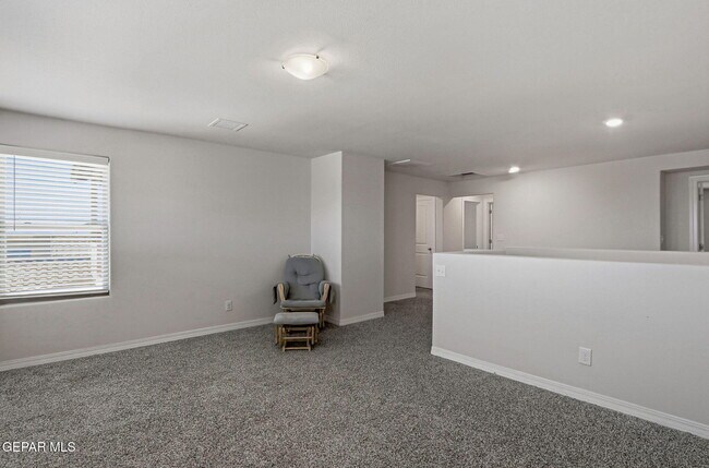 Building Photo - 7509 Enchanted Pk Dr