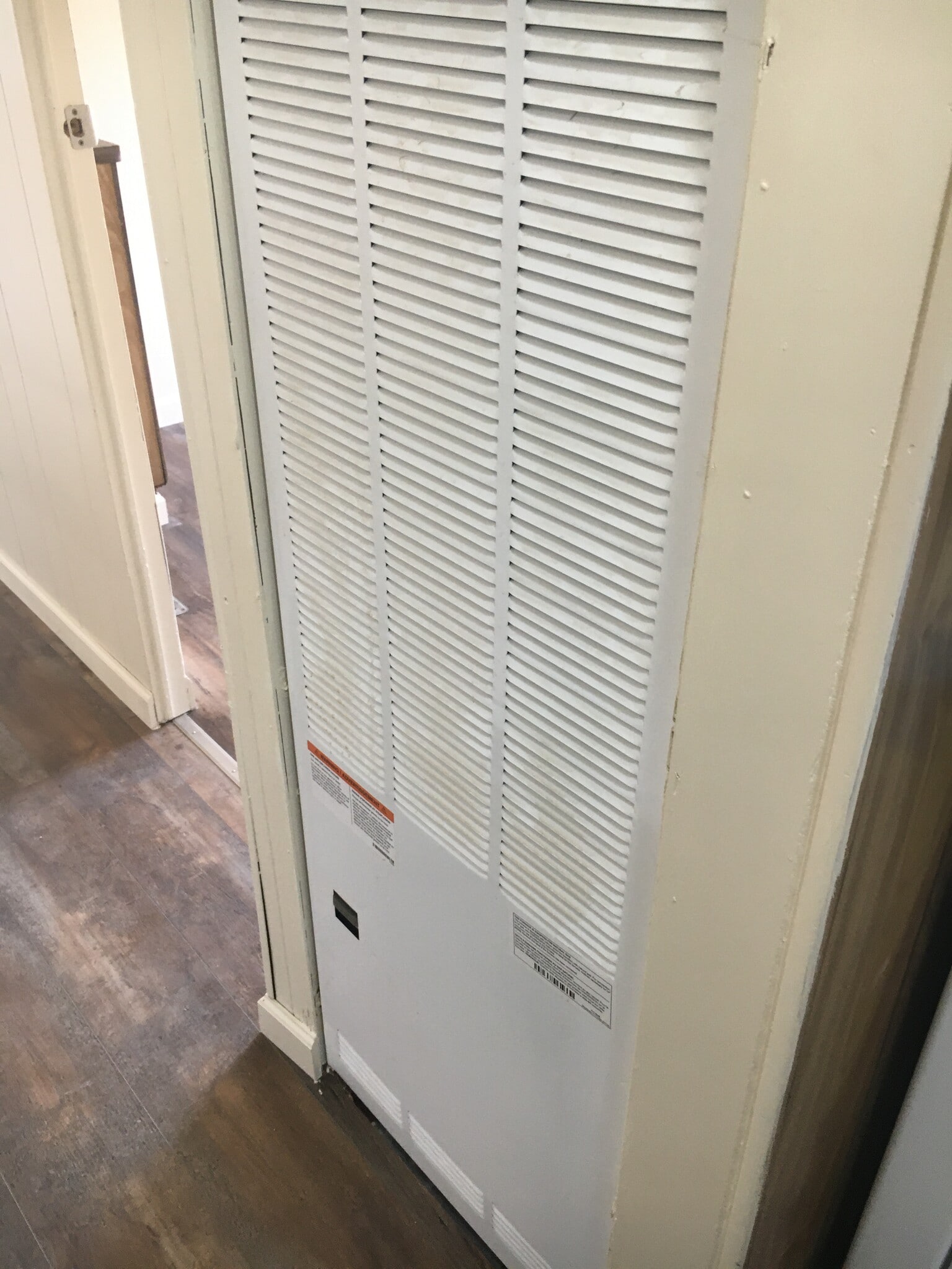 New high efficiency gas furnace. - 1115 3rd St