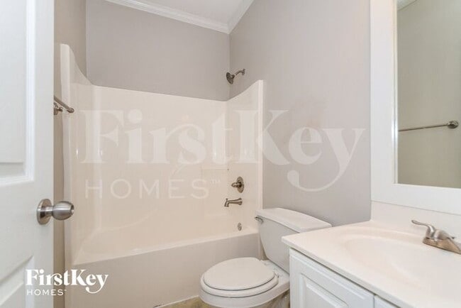 Building Photo - 388 Walker Way