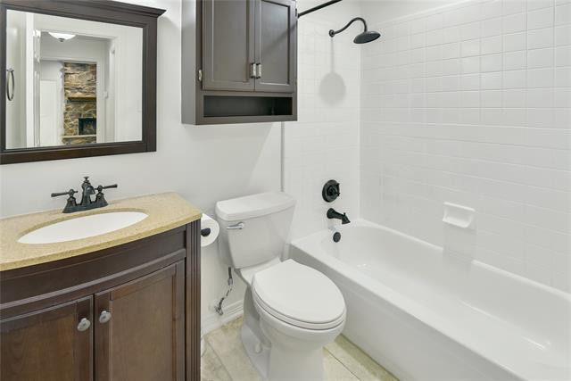Building Photo - 18528 Vista Del Sol