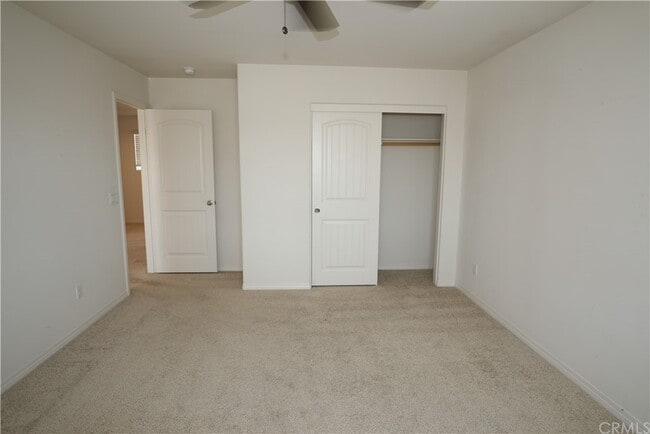 Building Photo - 1006 Peach Grv