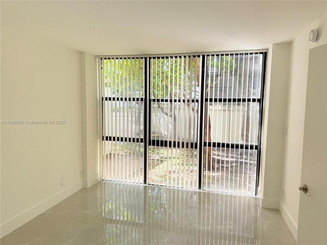 Building Photo - 2 bedroom in Sunny Isles Beach FL 33160