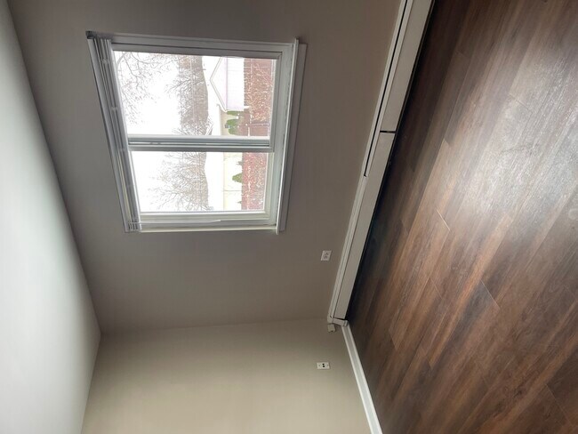 Building Photo - 1035 Higgins Quarters Dr