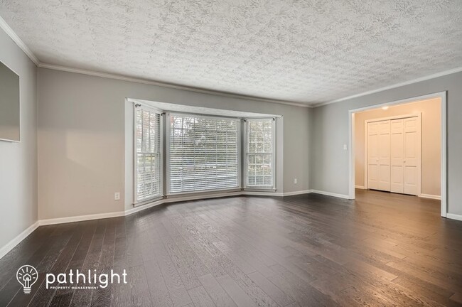 Building Photo - 5381 Willow Point Parkway