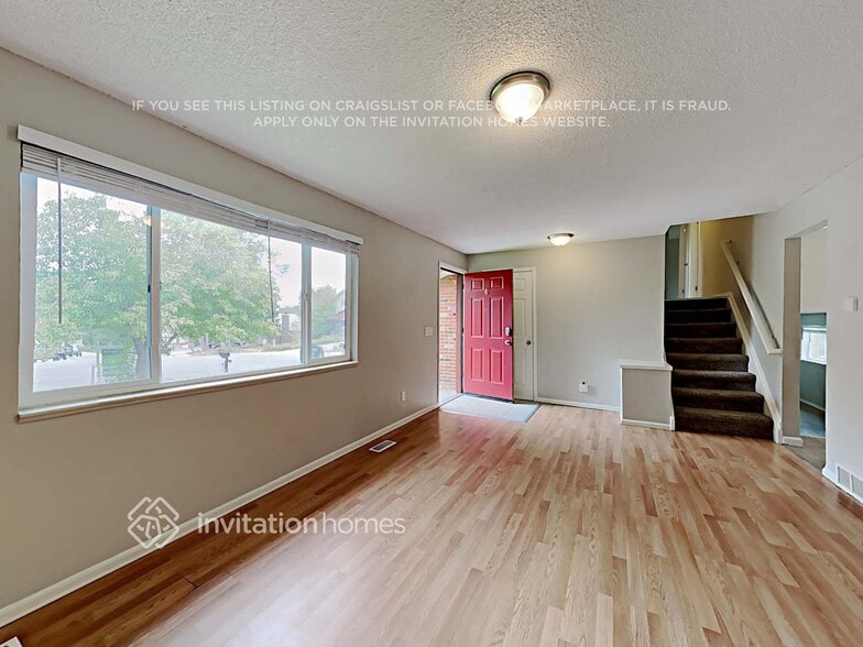 Building Photo - 2853 S Biscay Ct