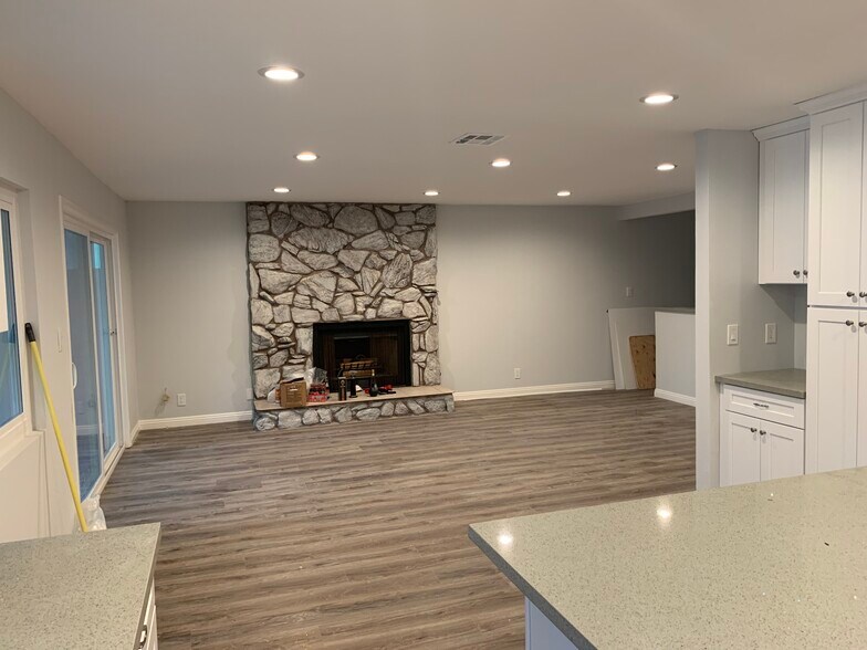 Den view from kitchen - 15344 Leadwell St