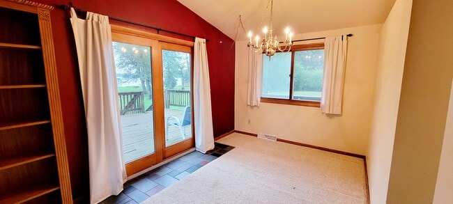 Building Photo - 41511 N Country Club Dr
