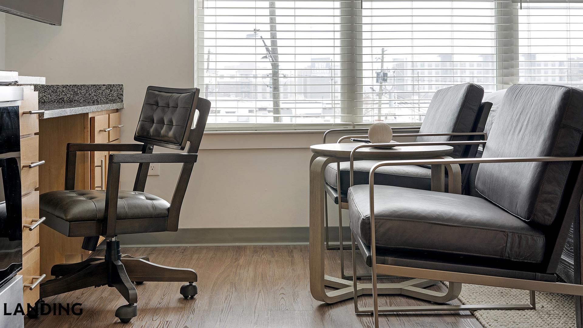 Building Photo - 302 13th St S