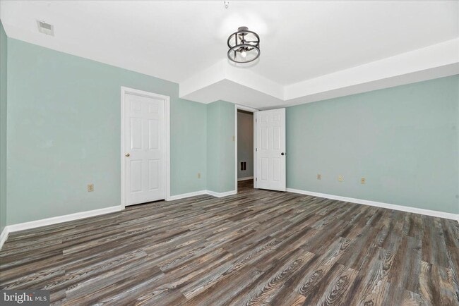 Building Photo - 7130 Oberlin Cir