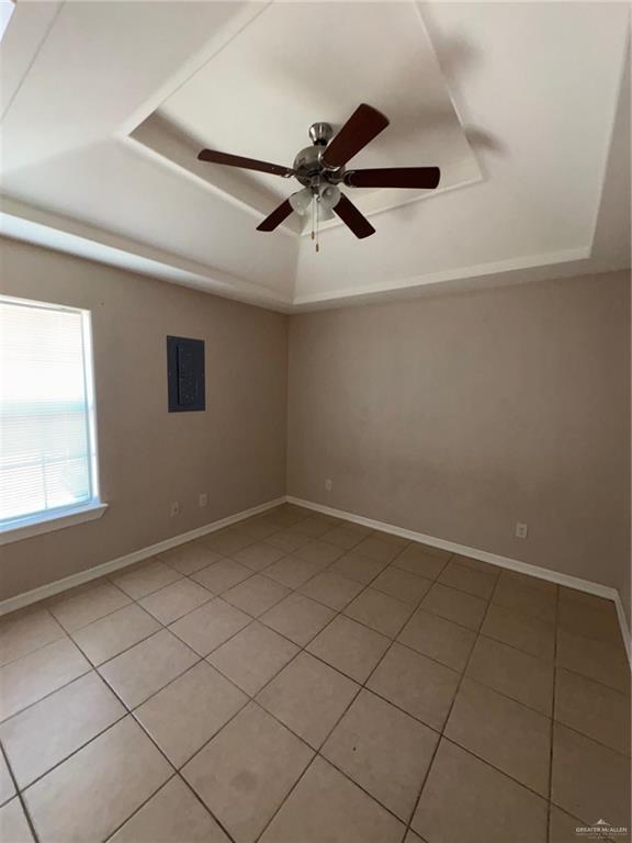 Building Photo - 14 Jade St