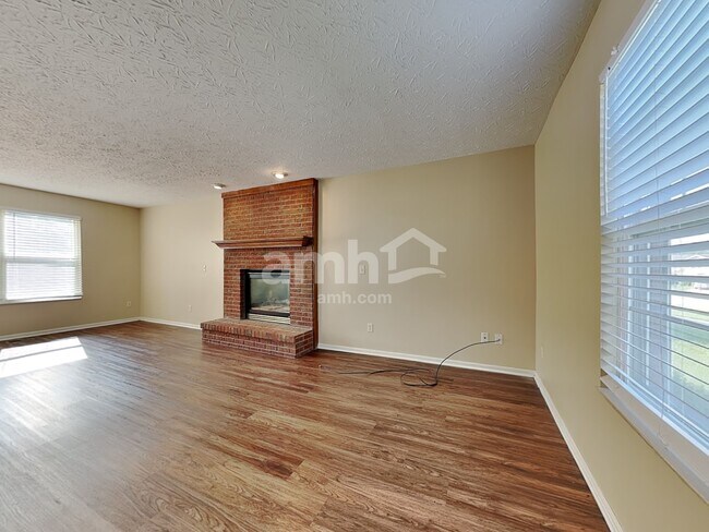 Building Photo - 420 Granny Smith Ln