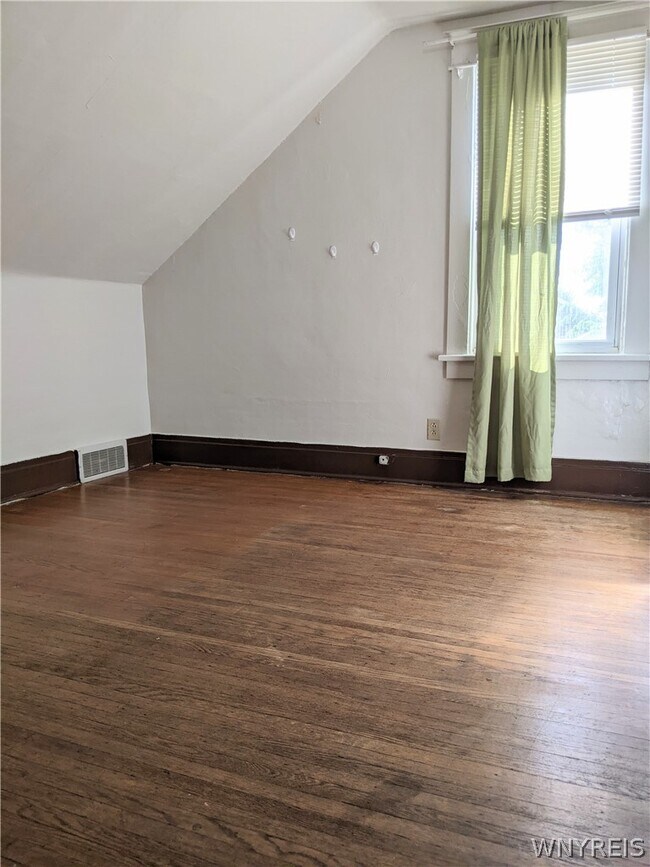 Building Photo - 4036 Bailey Ave