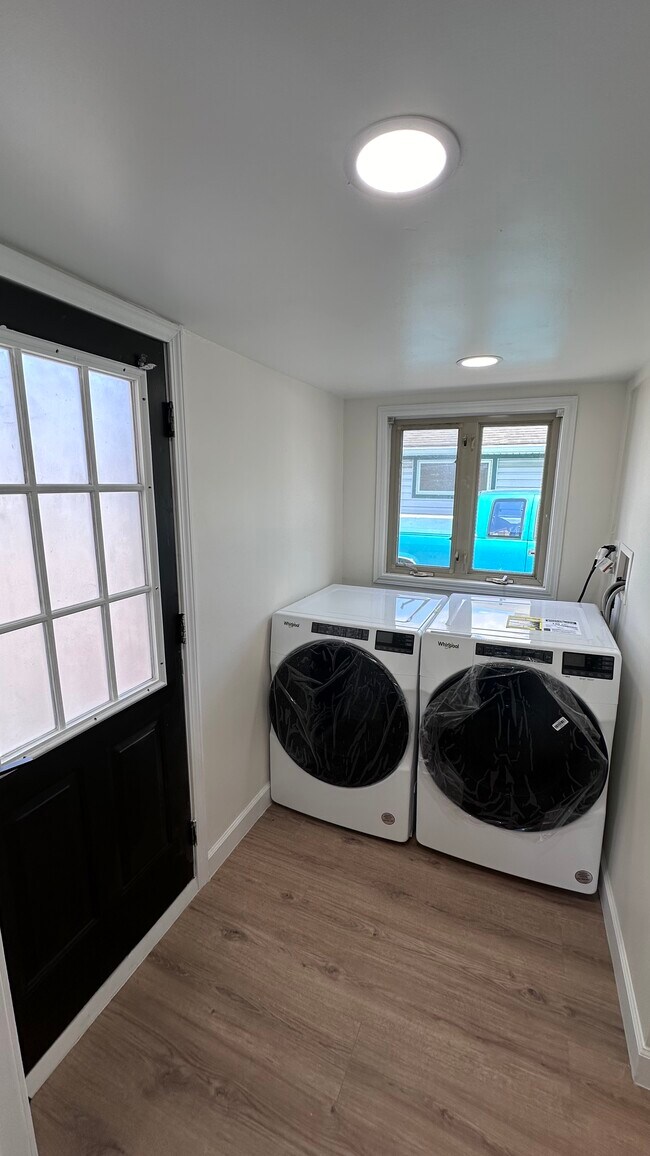 Building Photo - 4628 W 88th Pl