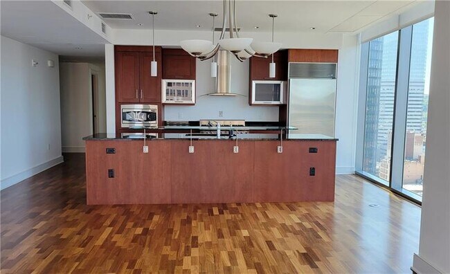 Building Photo - 550 Market St