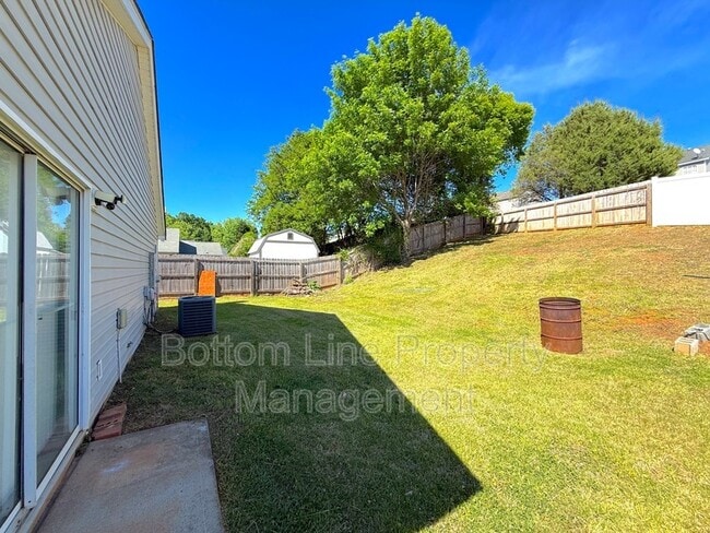 Building Photo - 11822 Stewarts Crossing Dr