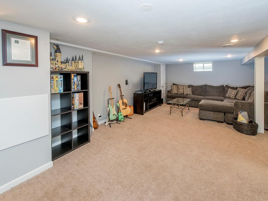 Building Photo - 3055 Utah Ave S