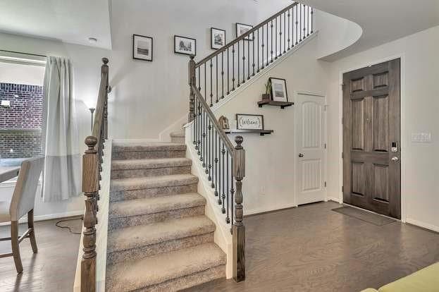 Building Photo - 2917 Harvester Ln