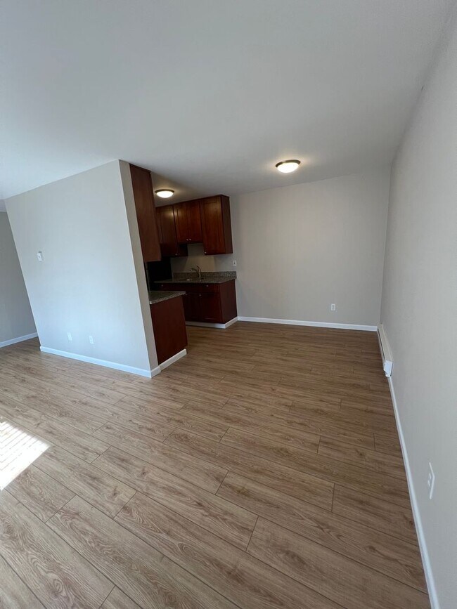 Building Photo - Secure Entry Downtown Living in the Heart of Everett