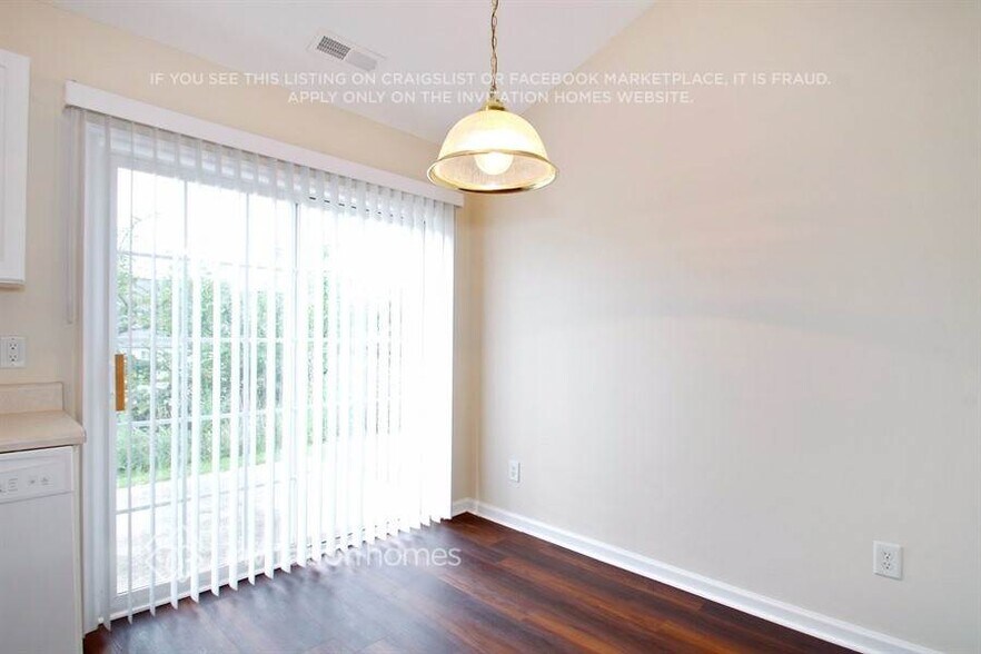 Building Photo - 1204 Moore's Creek Dr