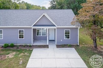 Building Photo - 606-606 E Pine Ave