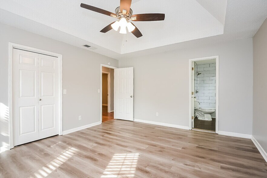 Building Photo - 28 Peggy Ct NW