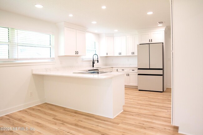 Building Photo - 3165 Creighton Forest Dr