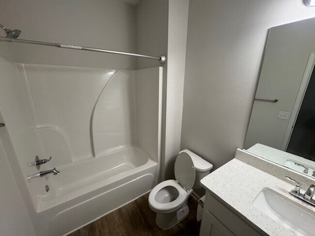 Building Photo - 261 Fenwick Farms Dr