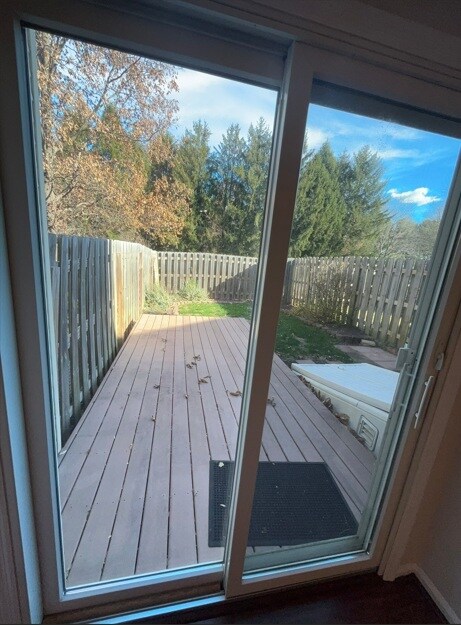 Building Photo - 713 Chimney Hill Ln