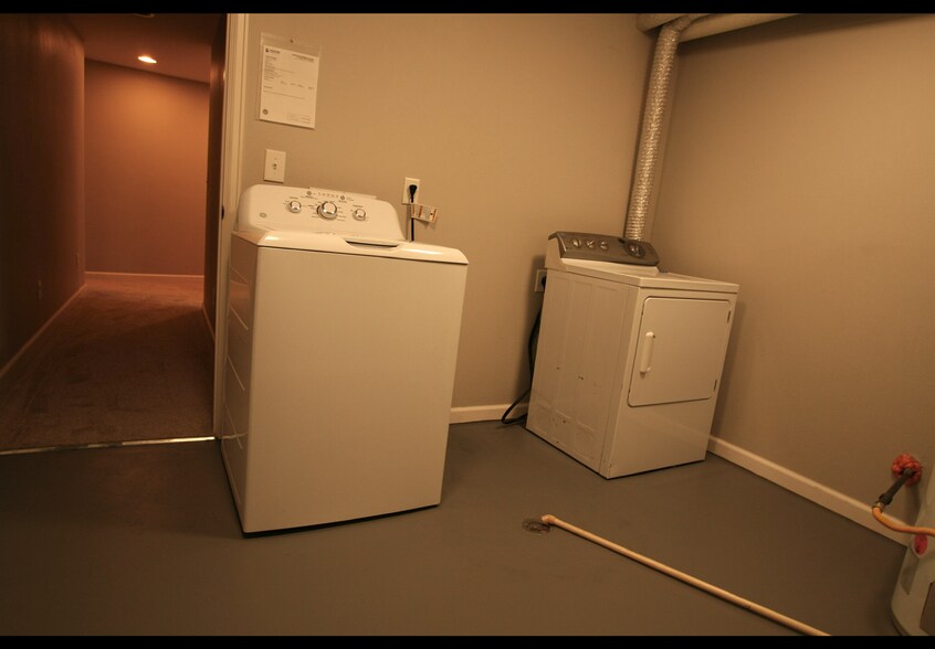 Washer and dryer included - 5019 W 34th Ave