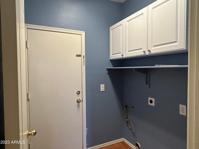 Building Photo - 1801 E Toledo St