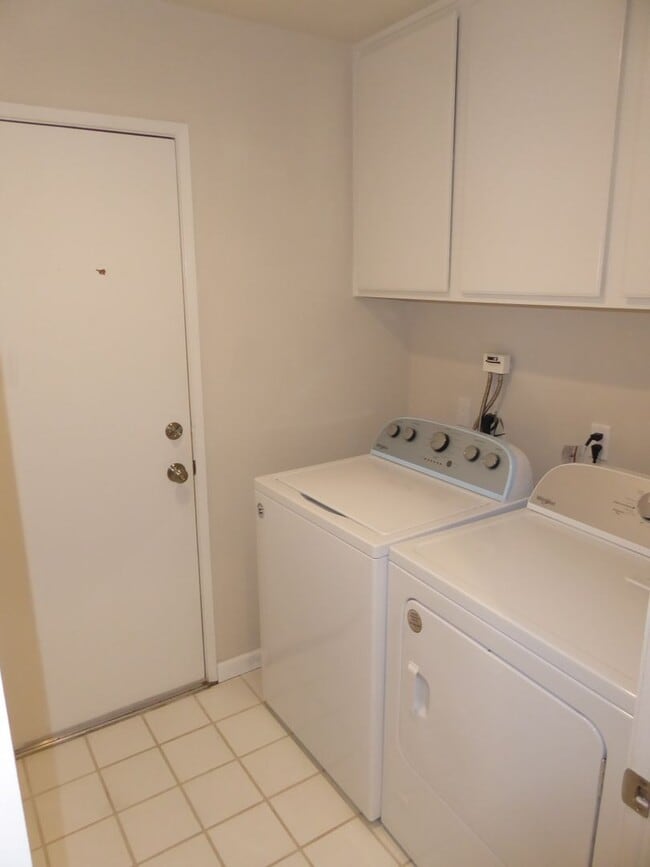 Building Photo - Mountain View Cottages Home for Rent in Sa...