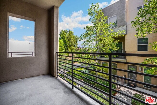 Building Photo - 746 Farrier Wy