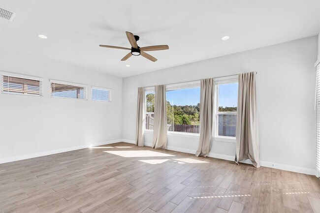 Building Photo - 278 Eclipse Dr