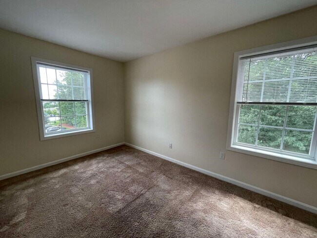 Building Photo - 100 Sentinel Court