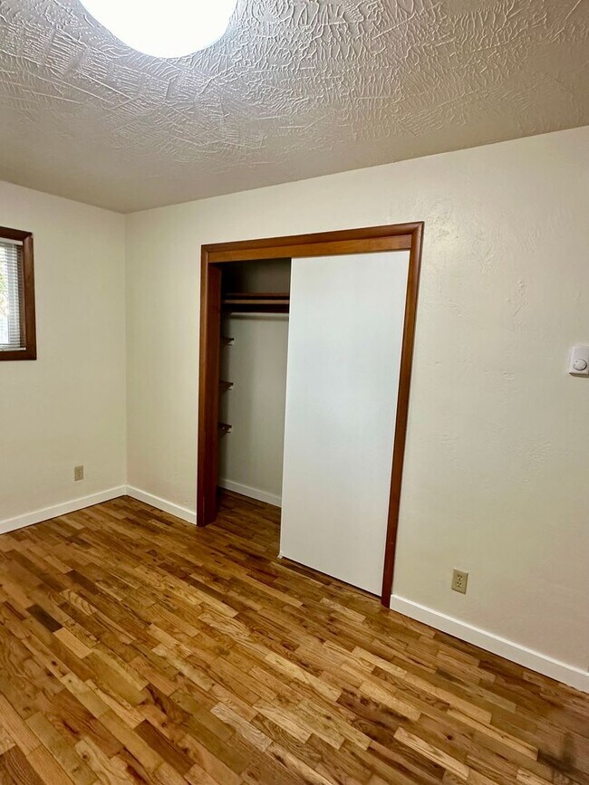 Building Photo - gbgh