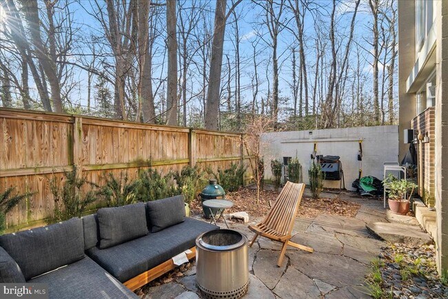 Building Photo - 11531 Hickory Cluster