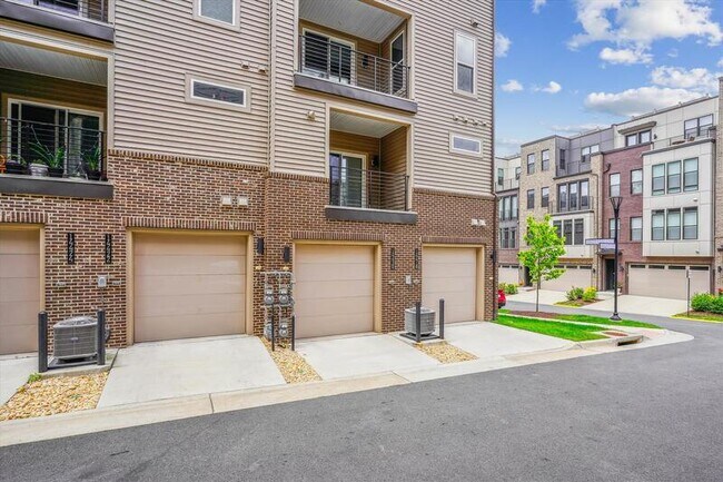 Building Photo - 14420 Beckett Glen Cir