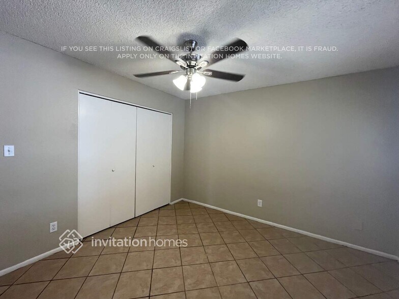 Building Photo - 9018 W Sells Dr