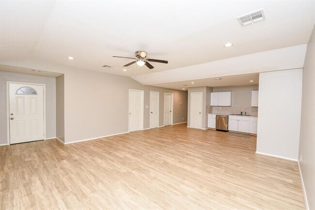 Building Photo - 15357 Ben Wiggins Rd