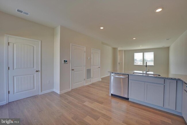 Building Photo - 103 Ridgley Blvd