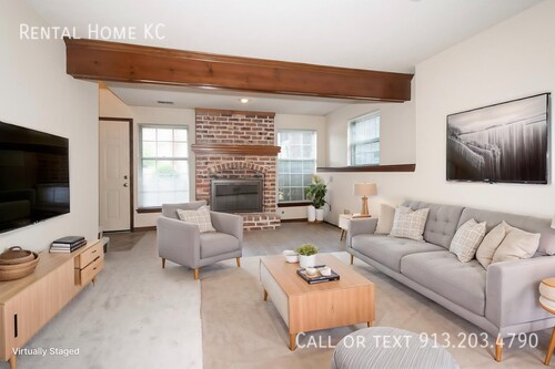 Building Photo - 5619 Riley-