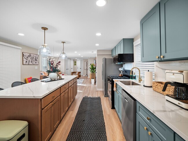 Building Photo - 5602 Tillman Ave