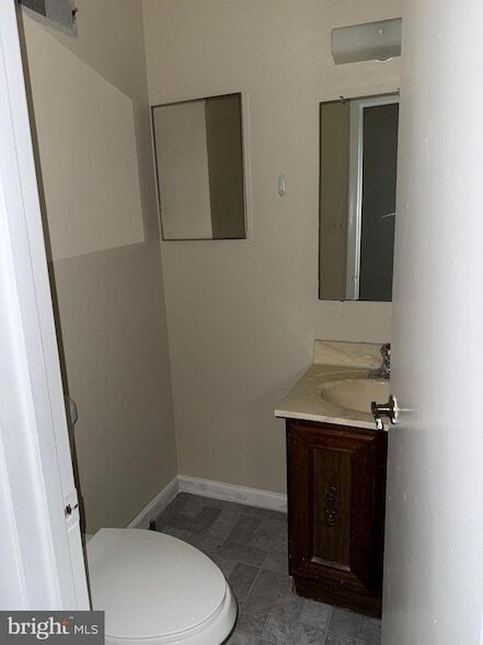 Building Photo - 9 Autumn Hill Way