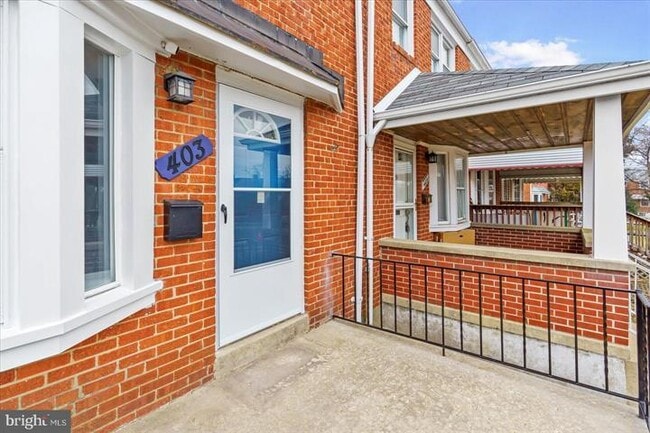 Building Photo - 403 Edmunds Way