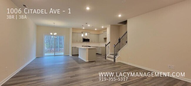 Building Photo - 1006 Citadel Ave