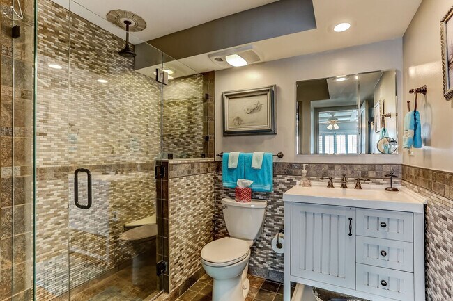 Building Photo - 3215 Jimmy Buffett Mem Hwy